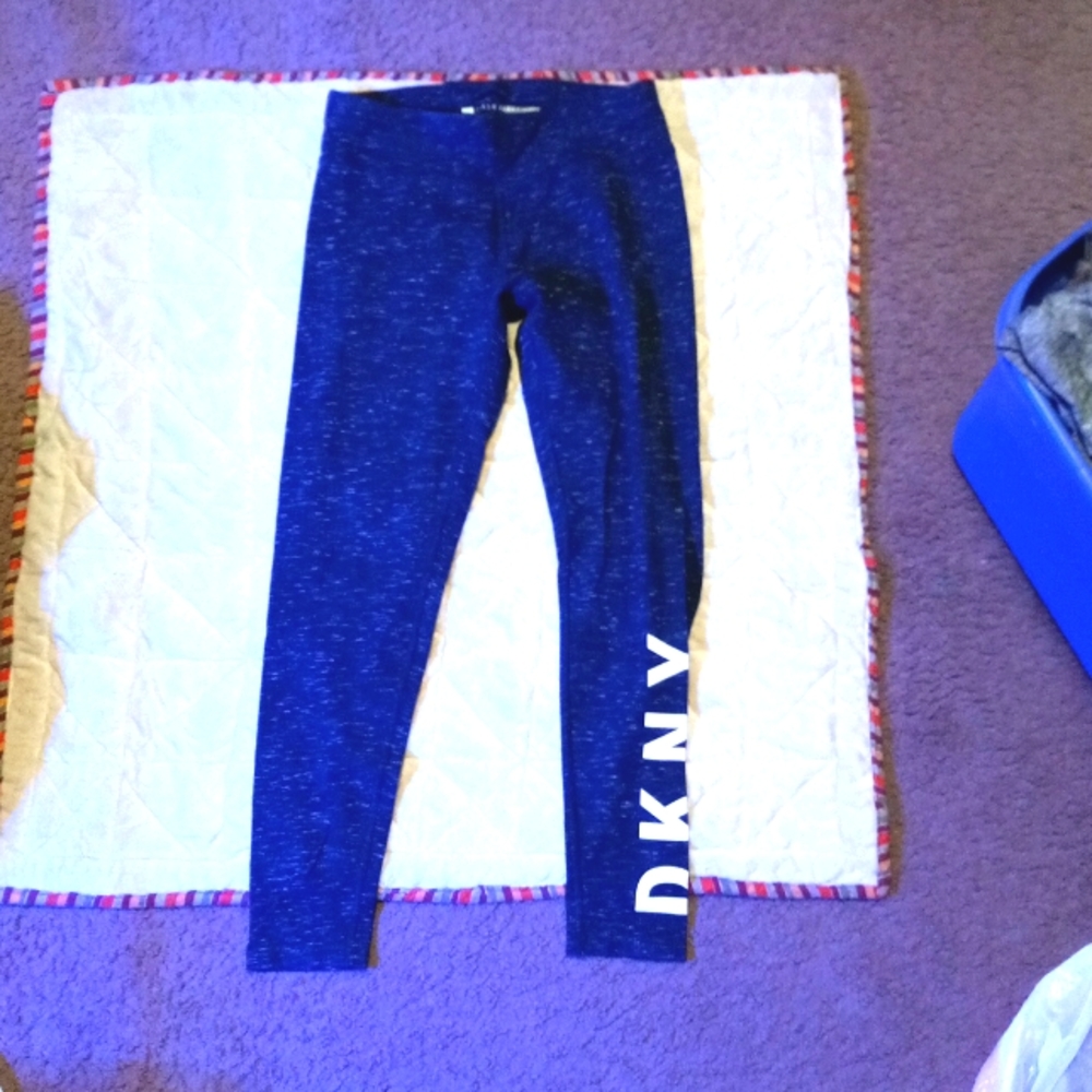 Deny sport leggings size small with white and dark blue